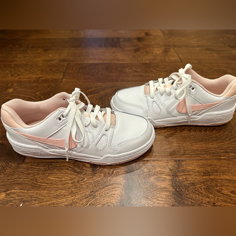 🆕 Nike Full Force Low White and Echo Pink Shoes - Picture 6 of 7